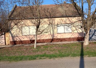 327babd1-836c-4d0a-93dd-0f900cfec4e2